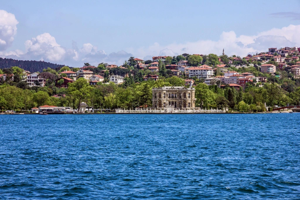 Istanbul Twee Continenten Tour met Camlica, Beylerbeyi en Cruise