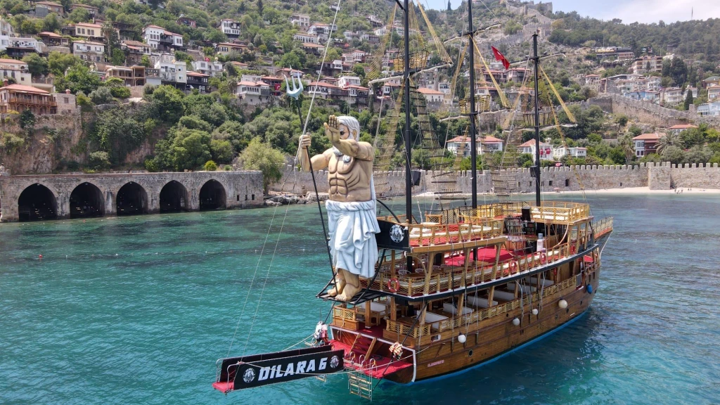 Alanya Pirate Boat Trip | & Foam Party Experience