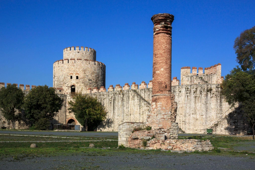 Приватная пешая экскурсия по скрытым жемчужинам Стамбула: откройте для себя секретные районы