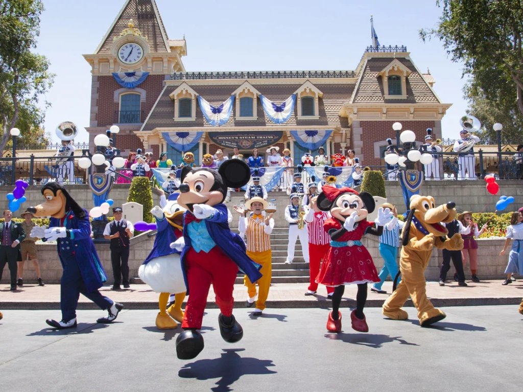 ΠΕΡΙΗΓΗΣΗ ΣΤΟ DISNEYLAND ΠΑΡΙΣΙ 3 ΝΥΧΤΕΣ ΜΕ ΤΙΣ ΑΕΡΟΠΟΡΙΚΕΣ ΕΤΑΙΡΕΙΕΣ PEGASUS