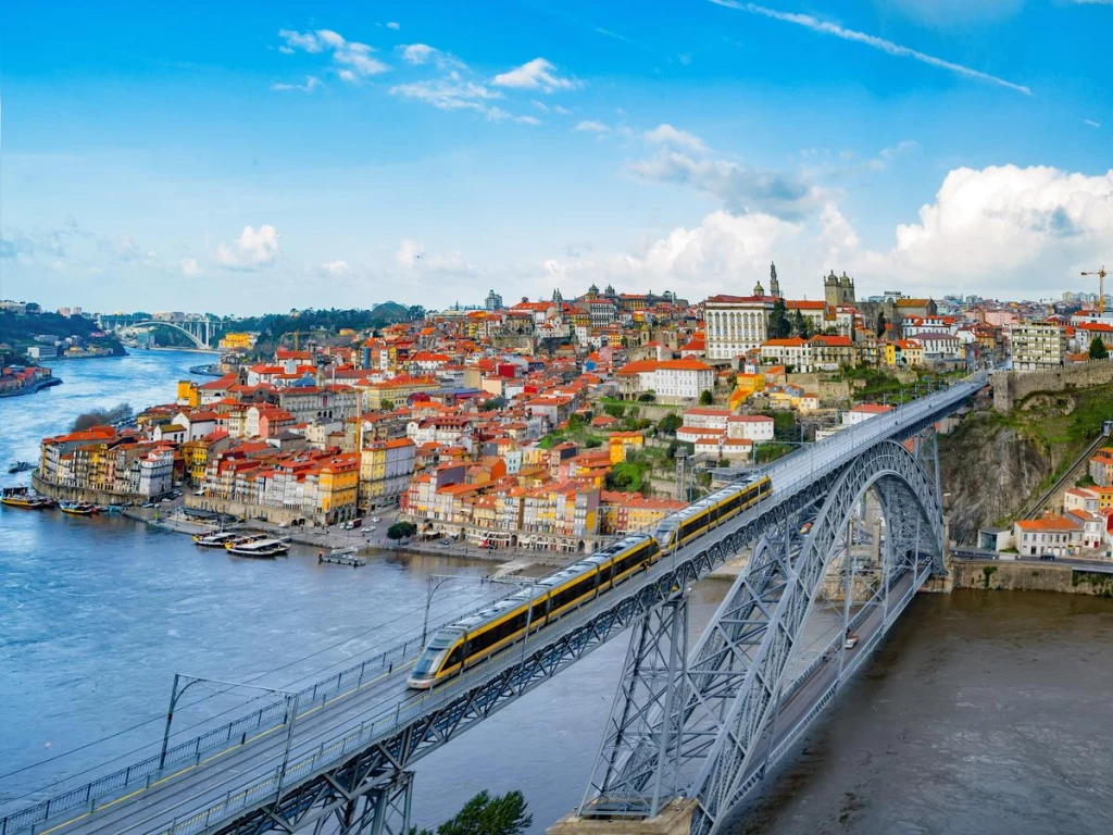 ПОРТУГАЛИЯ, ЛИЗАБОН, СОН О ТУРЕ С ТУРЕЦКИМИ АВИАЛИНИЯМИ В НОВОГОДНЮЮ НОЧЬ