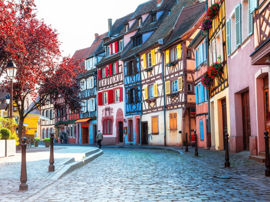 Полные рождественские ярмарки Эльзаса и Колмара с перелетом THY