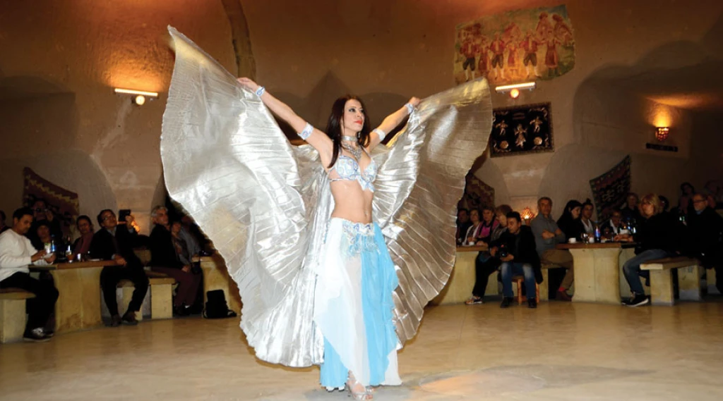 💃 Kapadokya’da Türk Gecesi Programı: Kültür, Eğlence ve Lezzet Bir Arada