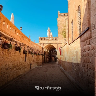 Uçaklı Uzak Şehir Mardin Midyat Turu / 2 Gece Otel Konaklamalı / İstanbul Çıkışlı
