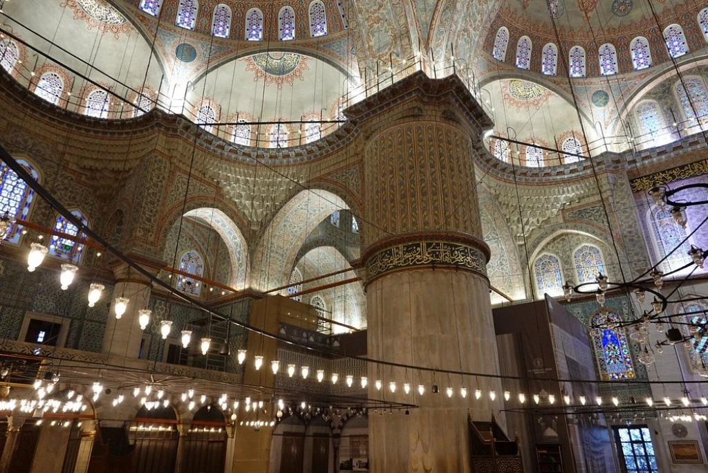 5-Day Istanbul & Cappadocia Boutique Tour with Flights & Cave Hotel