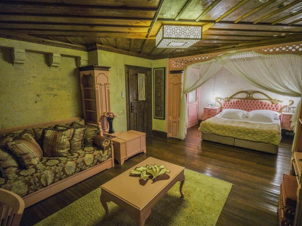 Kapadokya Balayı Minia Cave 101