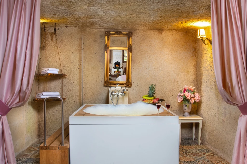 Kapadokya Balayı Minia Cave 403