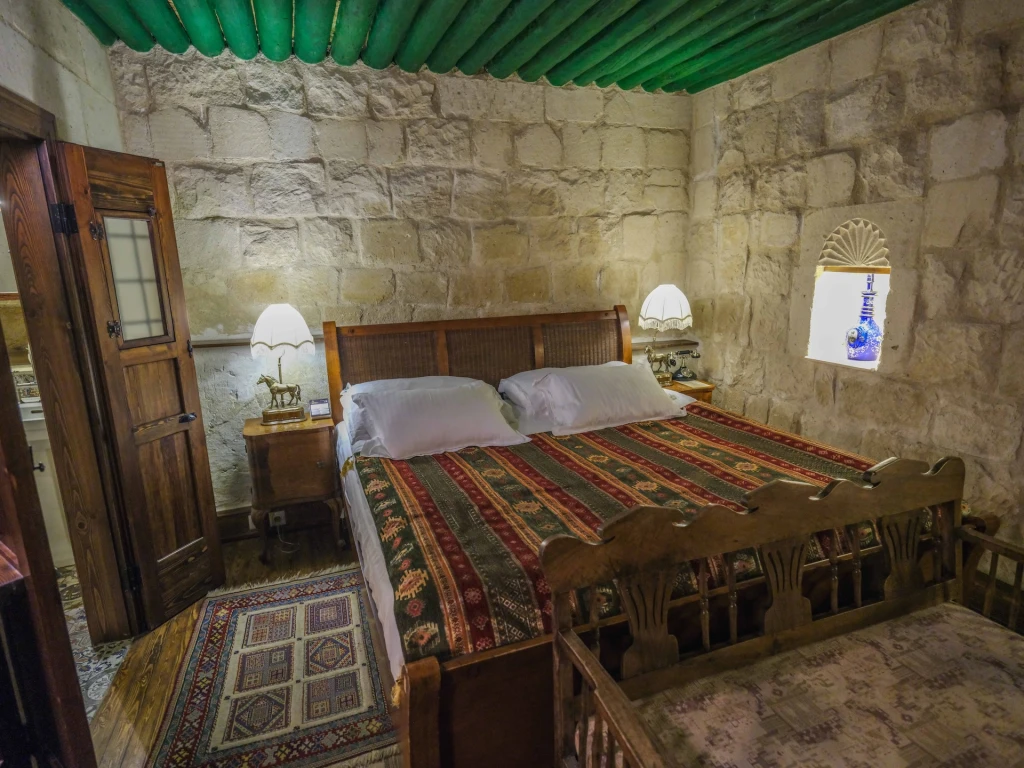 Kapadokya Balayı Minia Cave 404