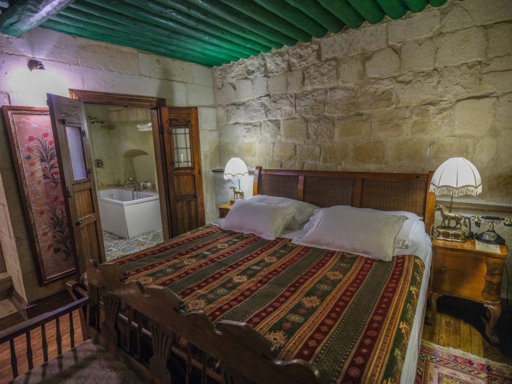 Kapadokya Balayı Minia Cave 404