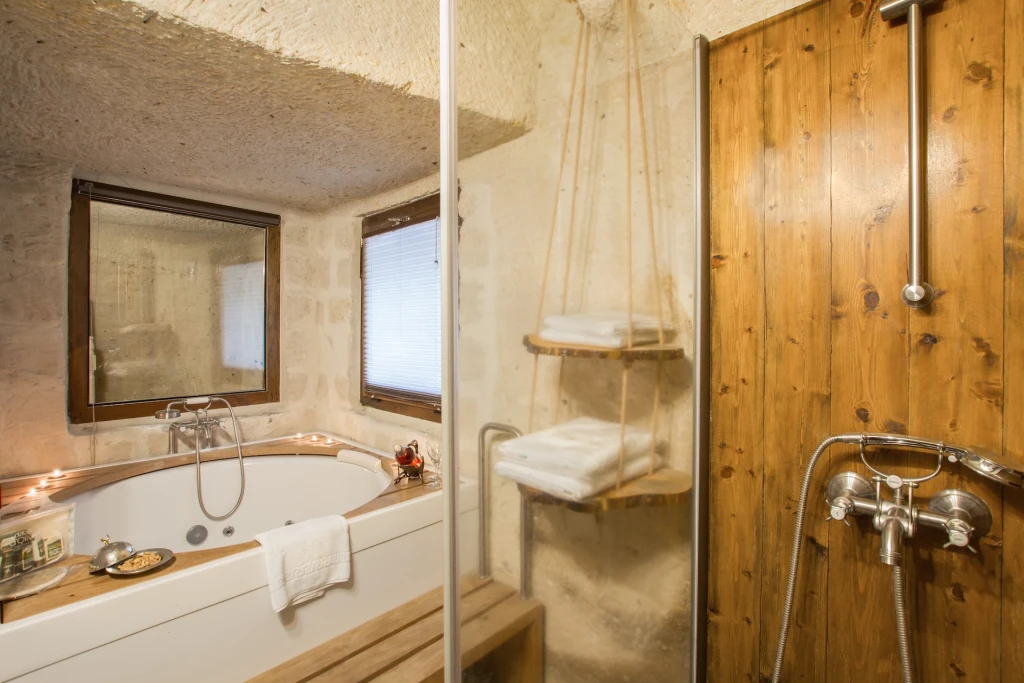 Kapadokya Balayı Minia Cave 501