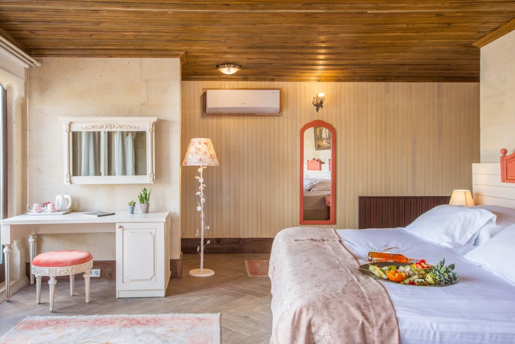 Kapadokya Balayı Minia Cave 705 Manzara