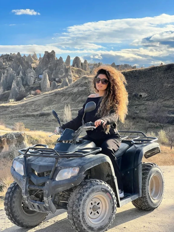 ماجراجویی ATV در کلاه‌فرنگی غروب خورشید