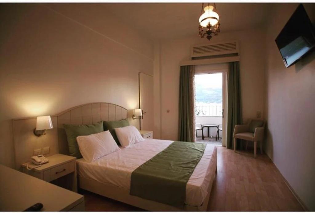 Hotel Mirini