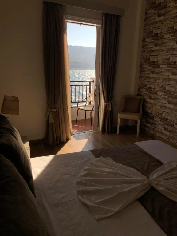 Hotel Mirini