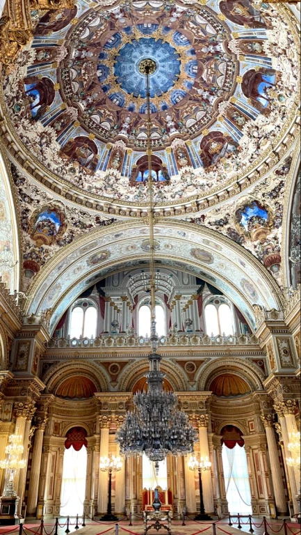Istanbul: Topkapi Palace and Harem Museum Tour with Ticket