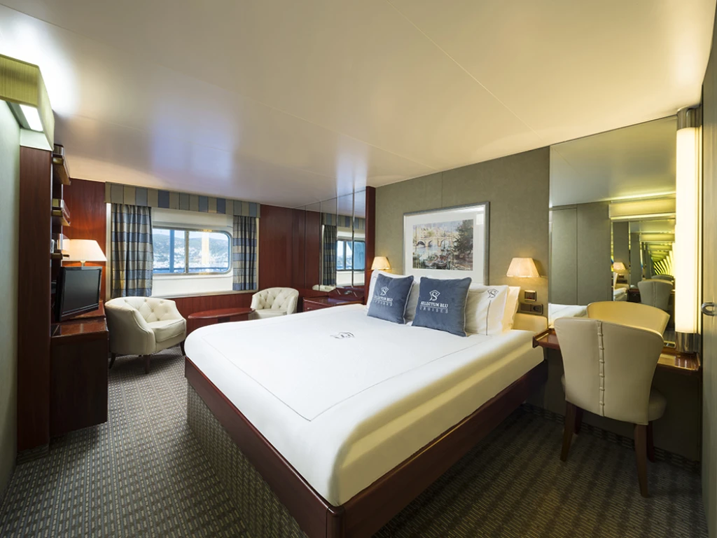 BLUE SAPPHİRE İLE YUNAN ADALARI – ÇEŞME HAREKET – 4 GECE – KAPIDA VİZE