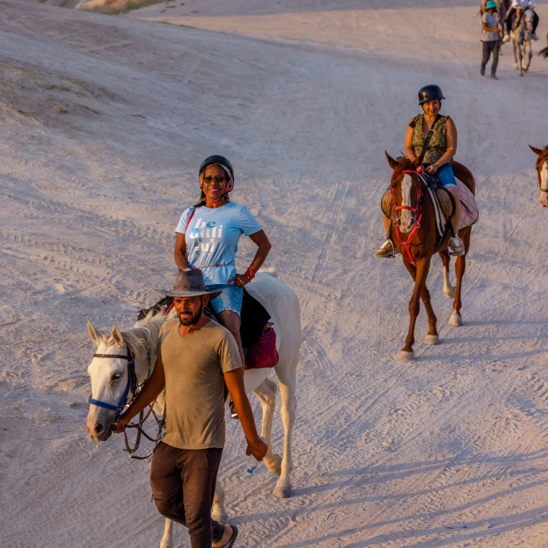 Kapadokya At Turu Sunset