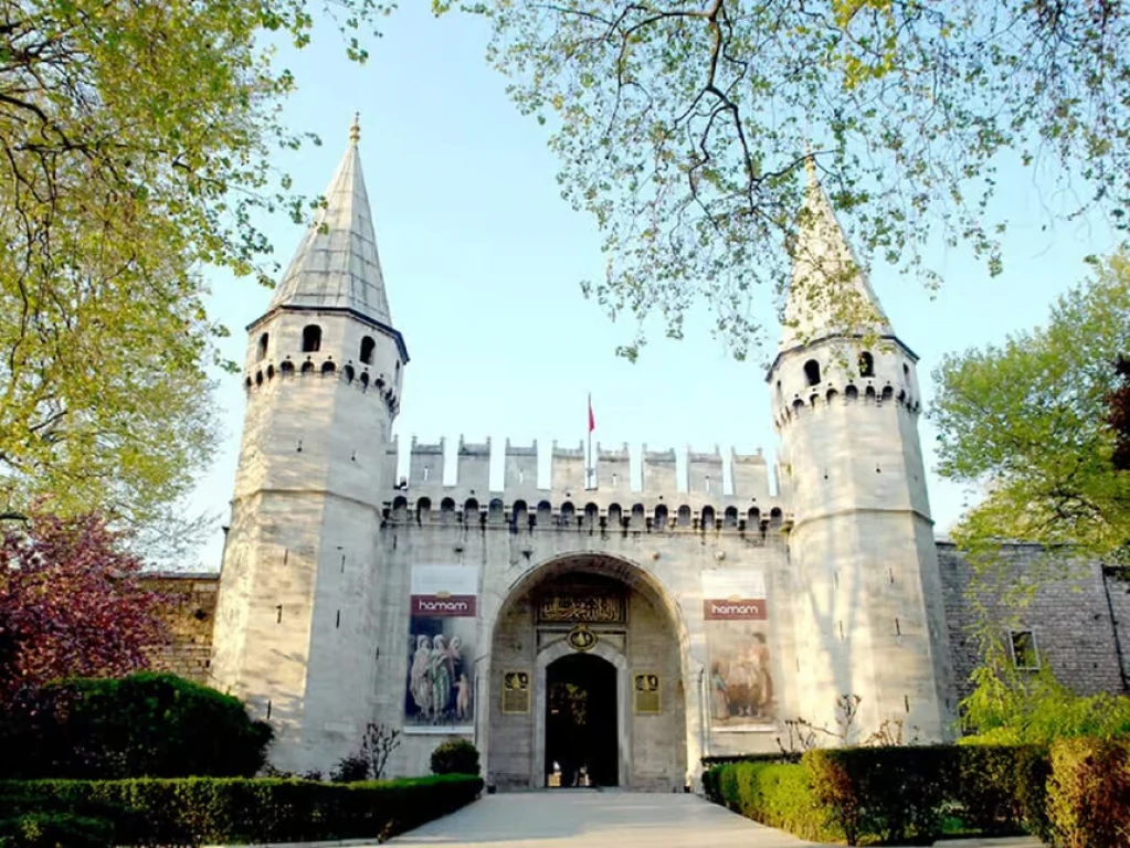 Topkapi Palace Entrance, Skip-the-Line SMALL GROUP