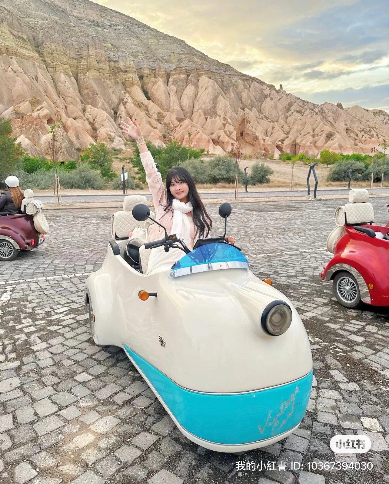Cappadocia: Vintage Trike Bike Sunset Tour Experience