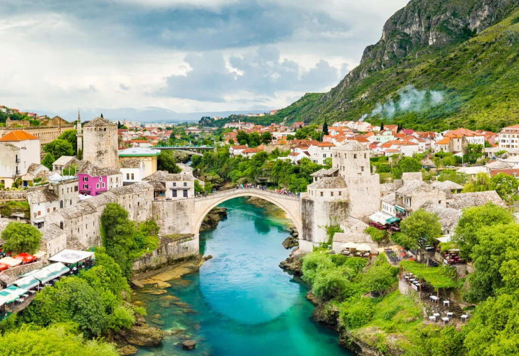 Geçmişin ve Kardeşliğin İzinde: Balkan Turları