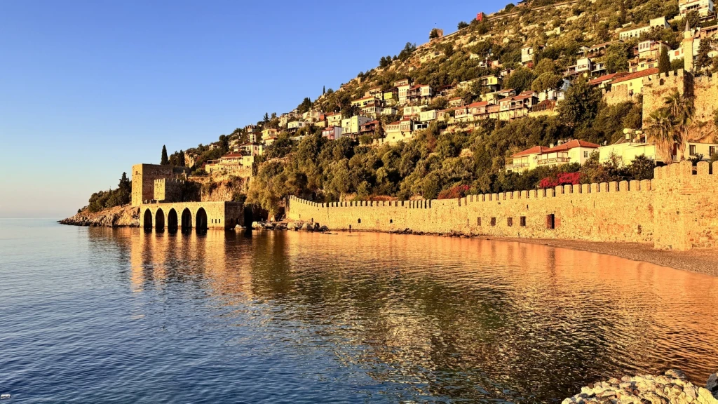 Side: Alanya Castle, Dim River & Boat Day Tour