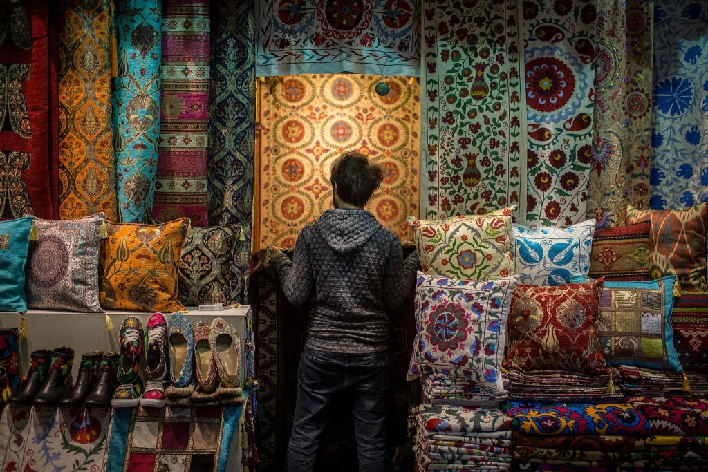 Istanbul Shopping Tour: Grand Bazaar, Spice Bazaar & Arasta Bazaar Walking Tour