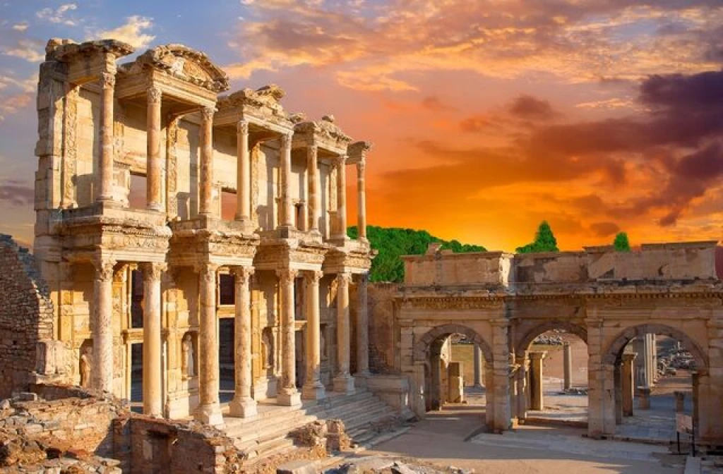 İZMİR EFES KUŞADASI ÇEŞME ALAÇATI TURU