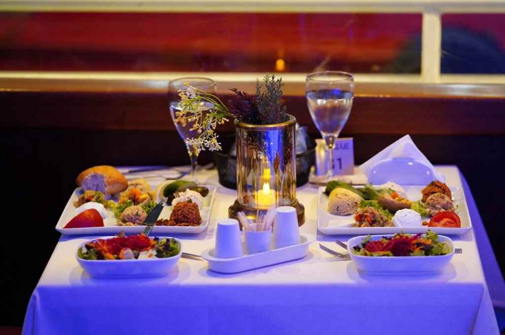 Bosphorus Cruise with Dinner and Entertainment ( Unlimited Soft Drinks)