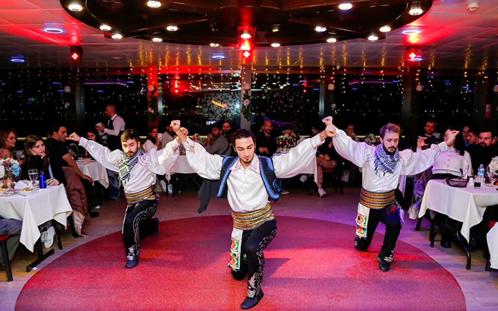 Bosphorus Cruise with Dinner and Entertainment ( Unlimited Soft Drinks)