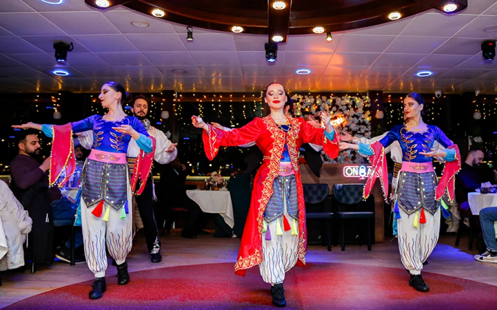 Bosphorus Cruise with Dinner and Entertainment ( Unlimited Soft Drinks)