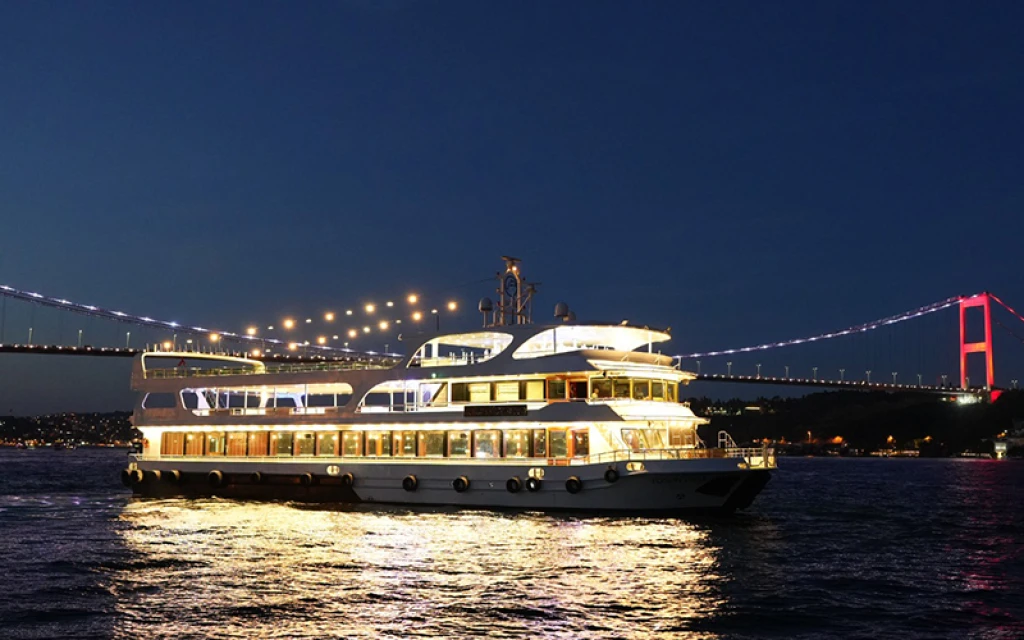 Bosphorus Cruise with Dinner and Entertainment ( Unlimited Soft Drinks)