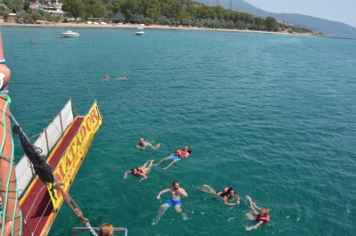 KUŞADASI TEKNE TURU