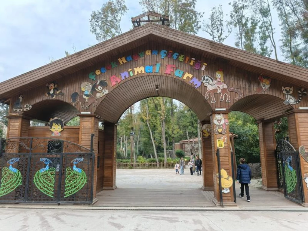 ORMANYA - MAŞUKİYE - HOBBITHÄUSER