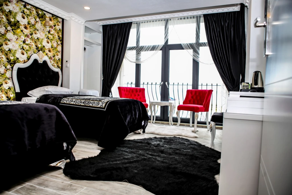 Hadrian Hotel