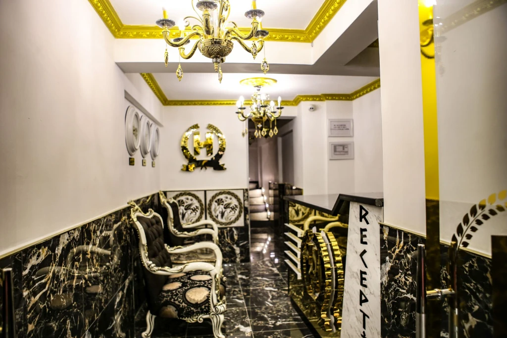 Hadrian Hotel