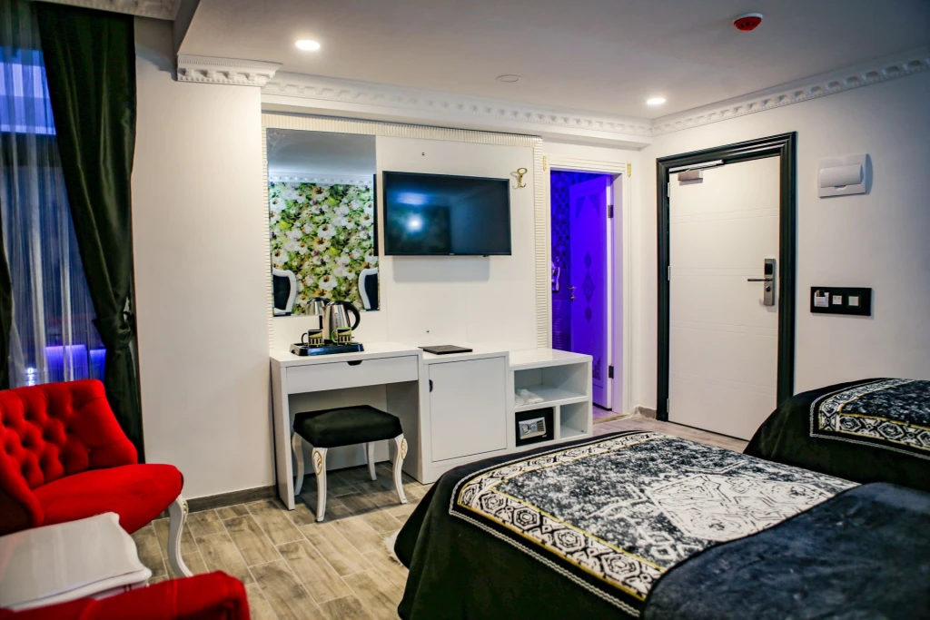 Hadrian Hotel