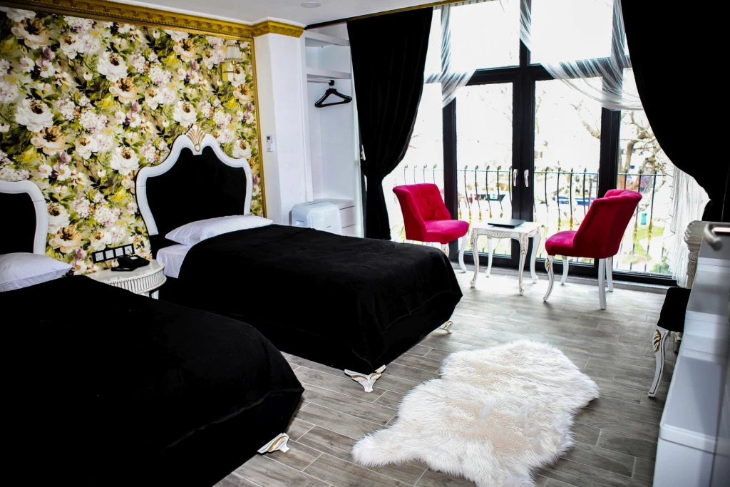 Hadrian Hotel