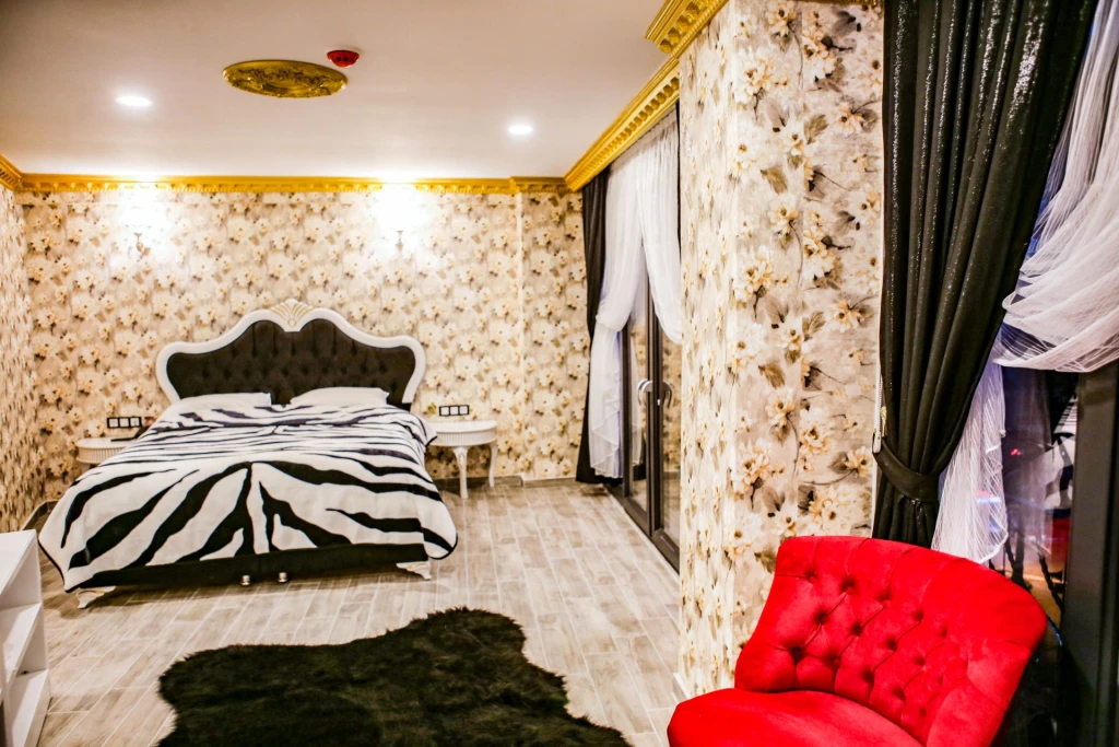 Hadrian Hotel