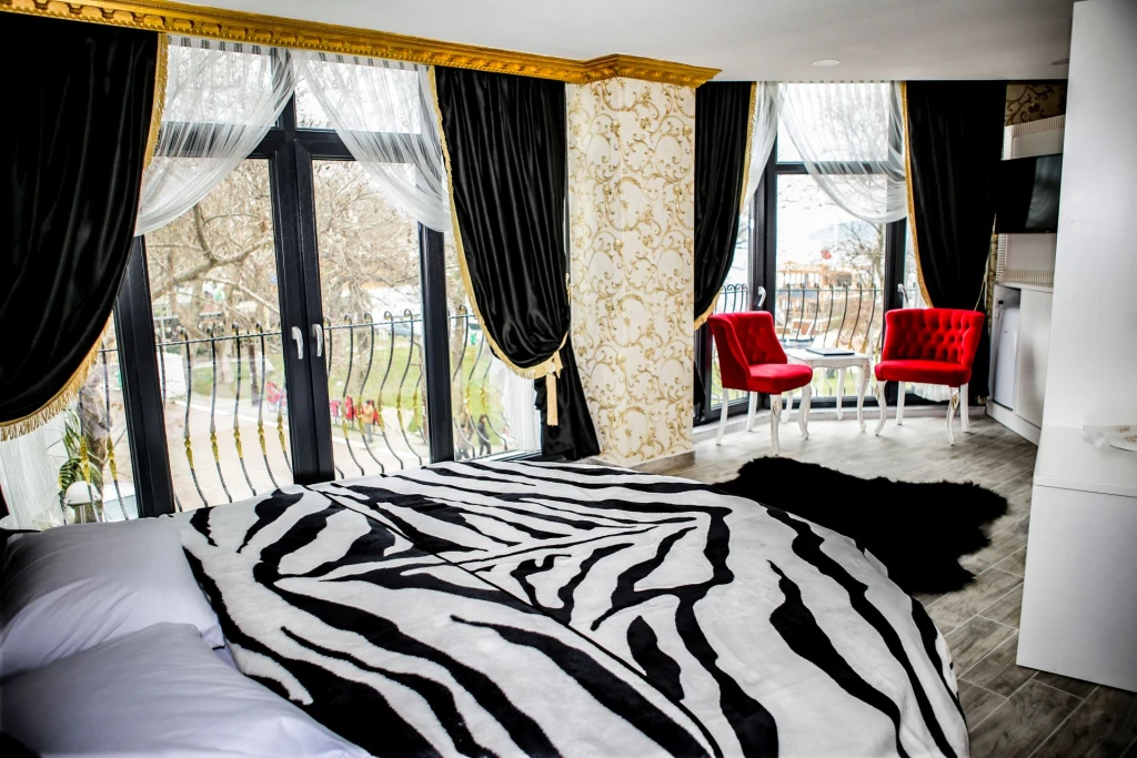 Hadrian Hotel