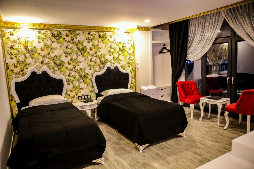 Hadrian Hotel