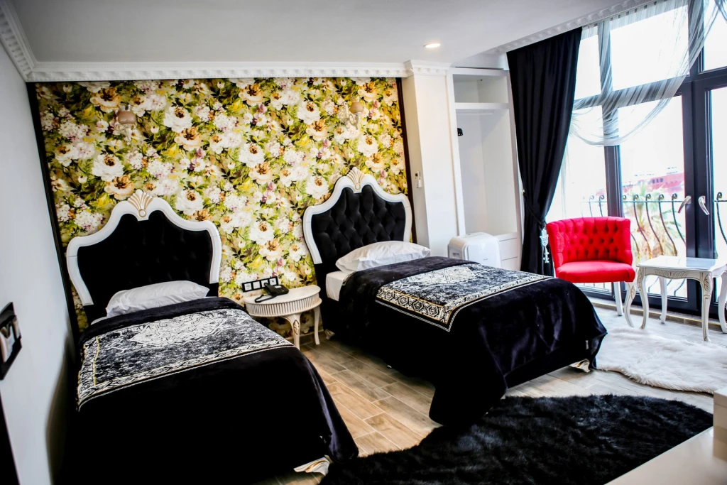 Hadrian Hotel