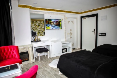 Hadrian Hotel