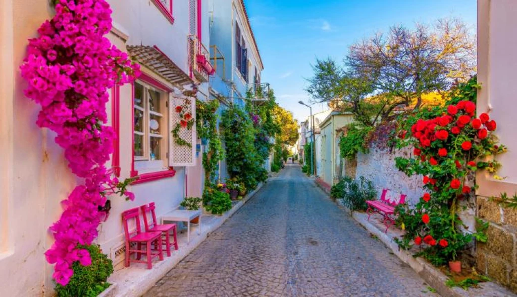🏝️ BOZCAADA – ASSOS – AYVALIK – CUNDA TURU 🏨 1 GECE OTEL KONAKLAMALI / 2 GÜN 1 GECE