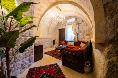 Kapadokya Havuzlu Cave Suite 103 | Romantik Balayı Deneyimi