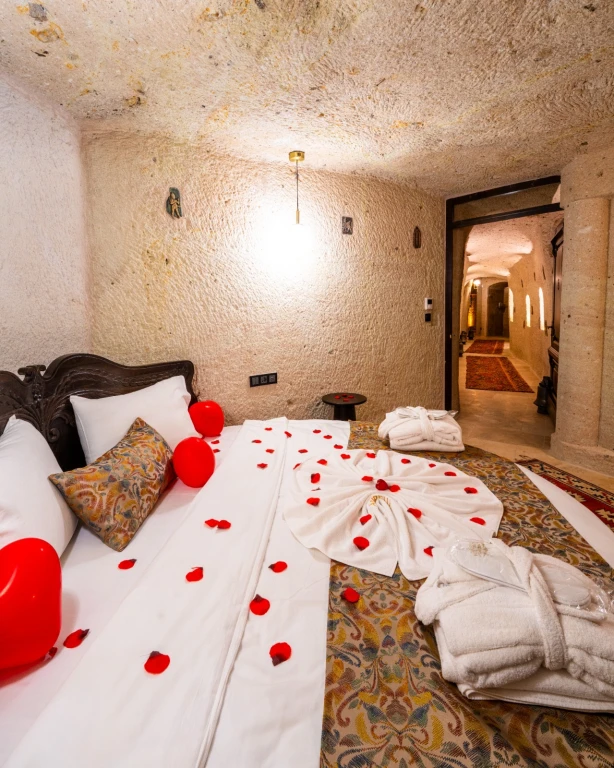 Kapadokya Havuzlu Cave Suite 103 | Romantik Balayı Deneyimi