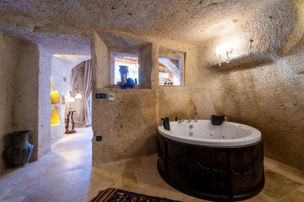 Kapadokya Havuzlu Cave Suite 101 | Romantik Balayı Deneyimi