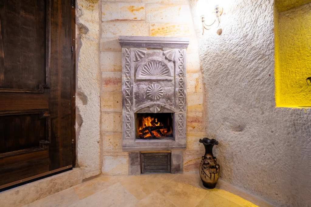 Kapadokya Balayı Odası 201 | Özel Jakuzili Cave Room | Aurelia Cave Suites