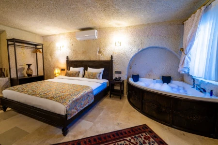 Kapadokya Balayı Odası 201 | Özel Jakuzili Cave Room | Aurelia Cave Suites