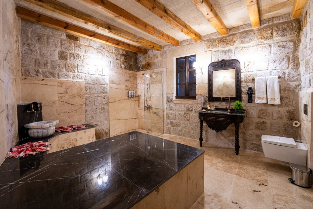Kapadokya Jakuzili Teras Oda 302 | Romantik Taş Konsept | Aurelia Cave Suites