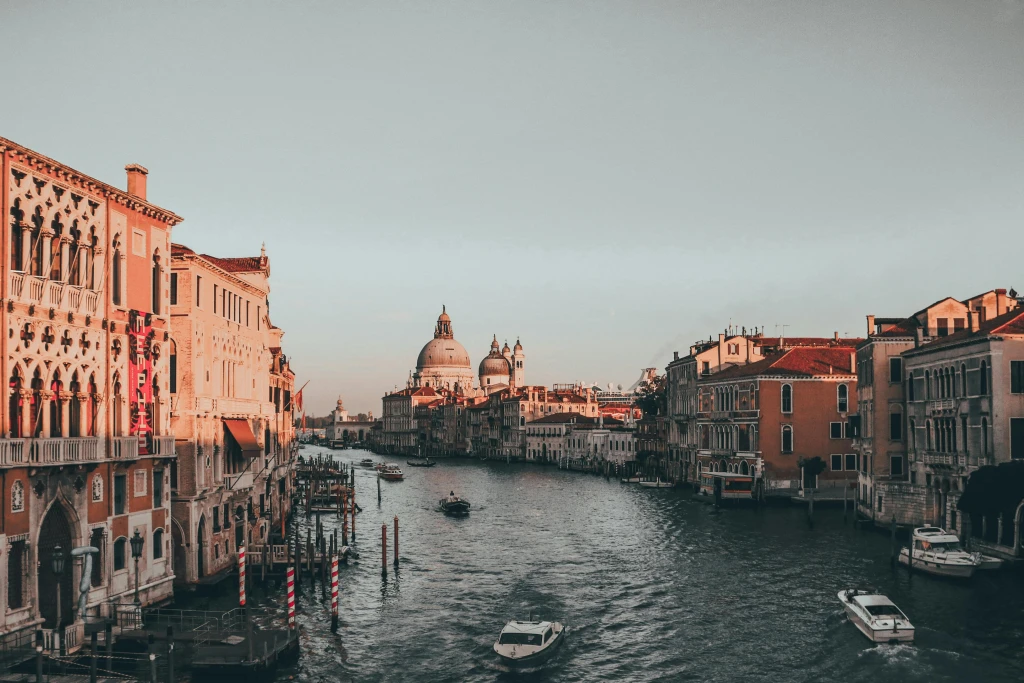 Ekspress Büyük İtalya Turu Ajet Havayolları İle 5 Gece 6 Gün Promosyon (Roma-Bergamo)